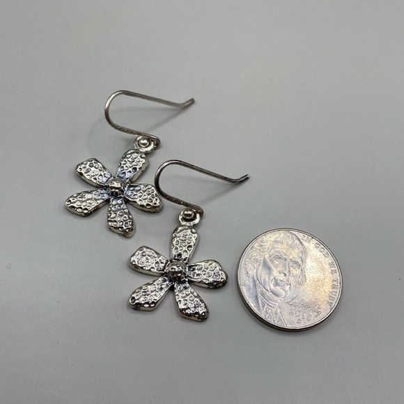 Silpada Textured Dimpled Daisy Earrings - Picture 5 of 6